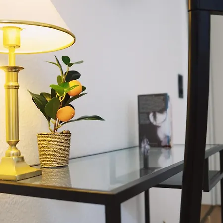 شقة Modern And Cozy Near Main Station *