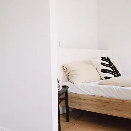 Modern And Cozy Near Main Station Διαμέρισμα Κόμπλεντς