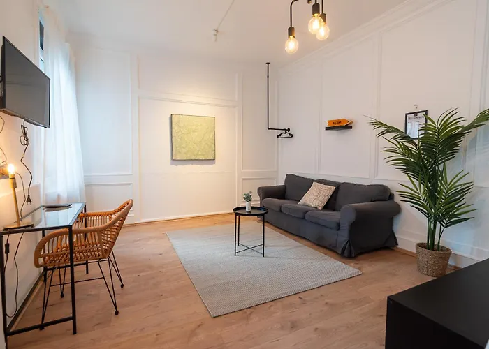 Modern And Cozy Near Main Station * Koblenz (Rhineland-Palatinate)