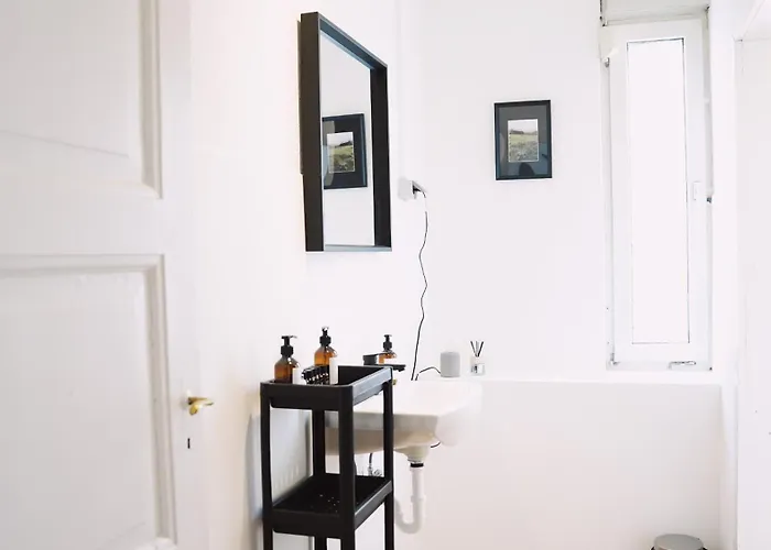 Apartment Modern And Cozy Near Main Station